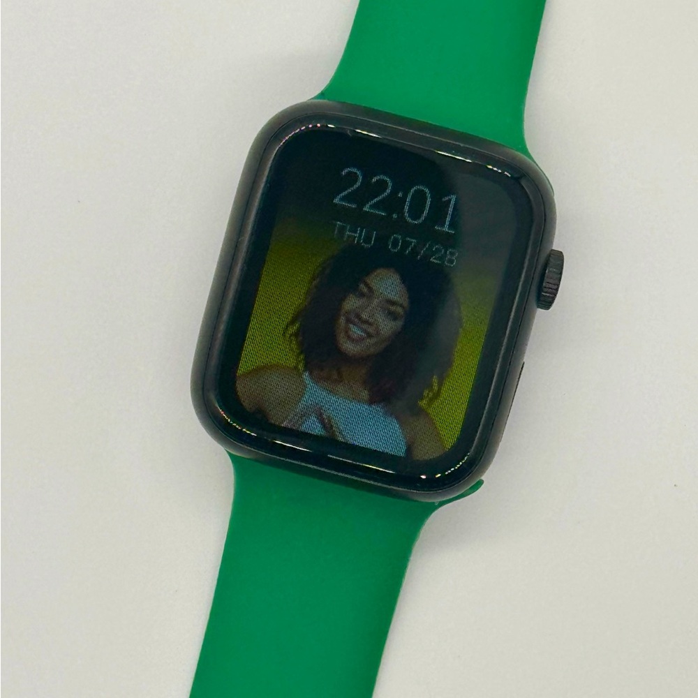 i7 pro max green smartwatch, GT202 Bluetooth earbuds, MKTEL Exo cellphone
